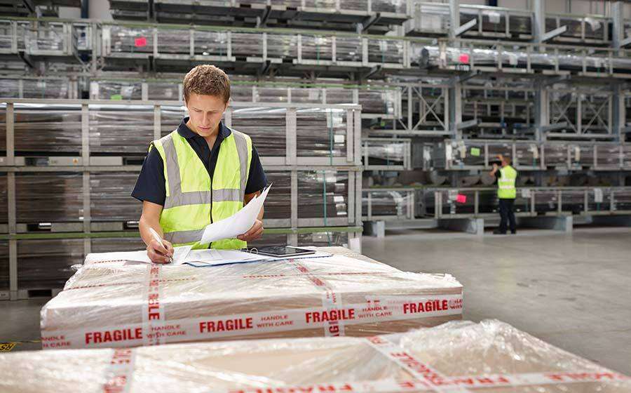 OPERATORE DEI SERVIZI DI LOGISTICA E SPEDIZIONI